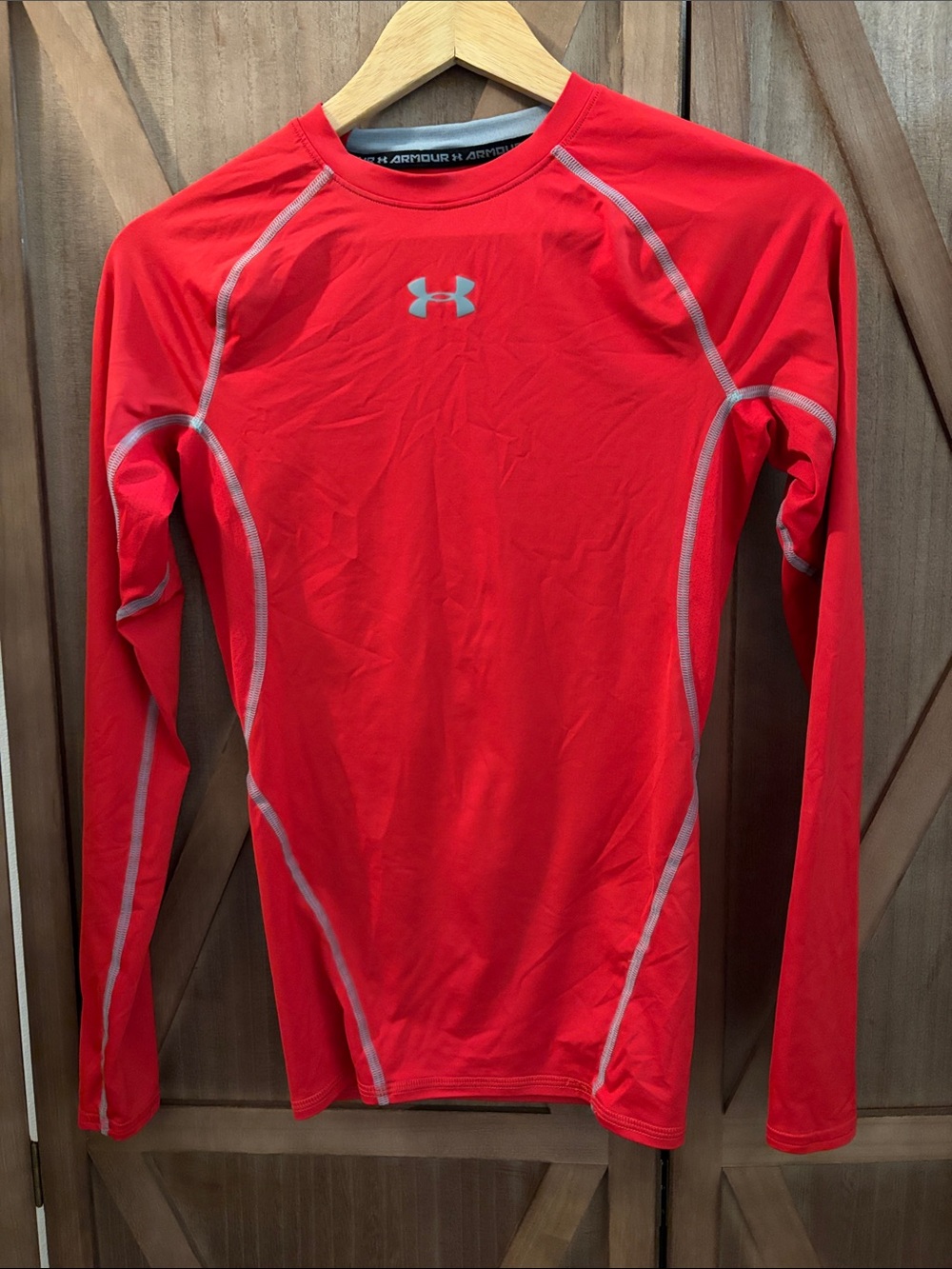 UNDER ARMOUR Men’s Bright Red Long-Sleeve Compression Top SIZE SMALL
